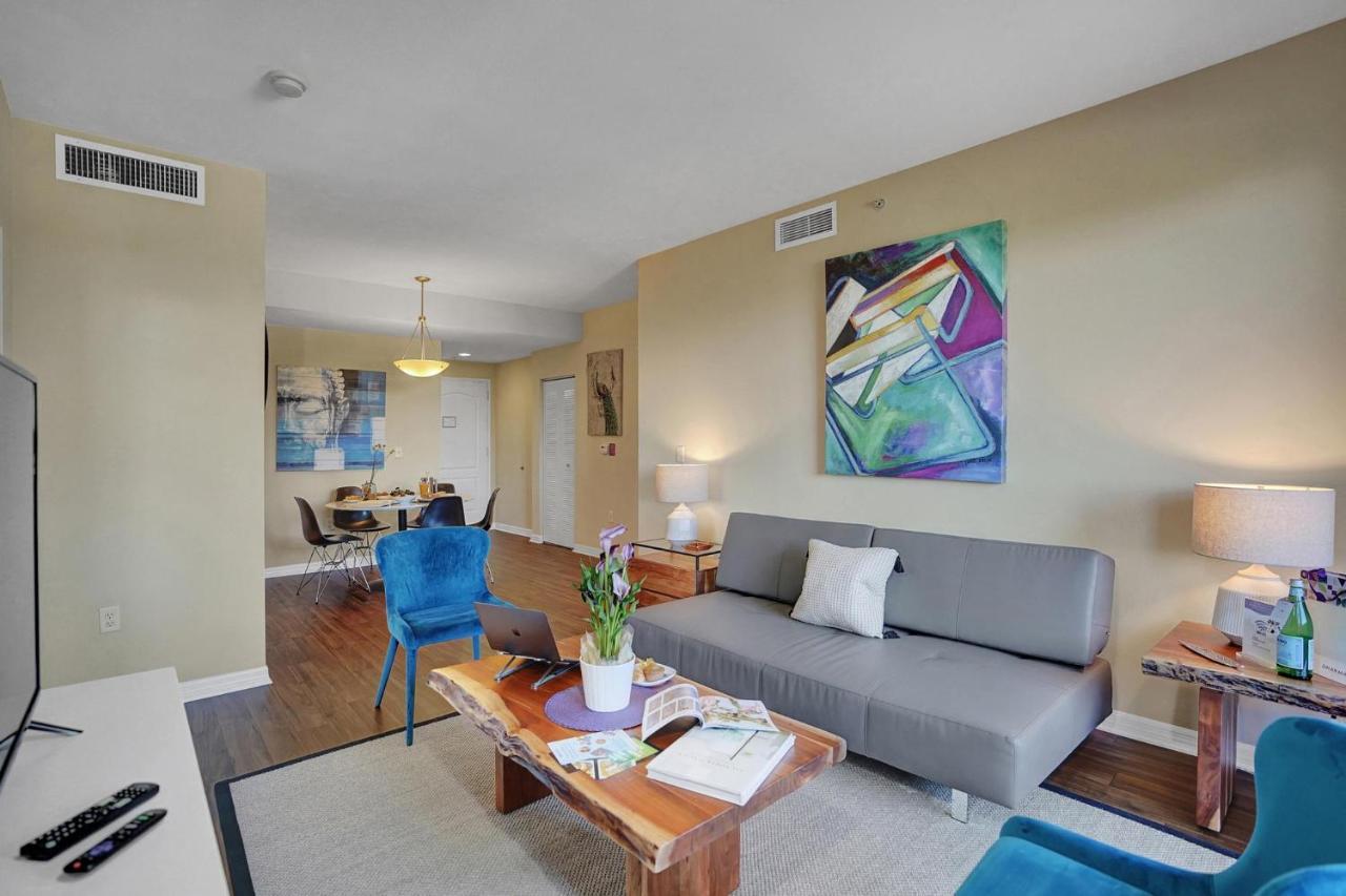 Dharma Home Suites South Miami At Red Road Commons Bilik gambar