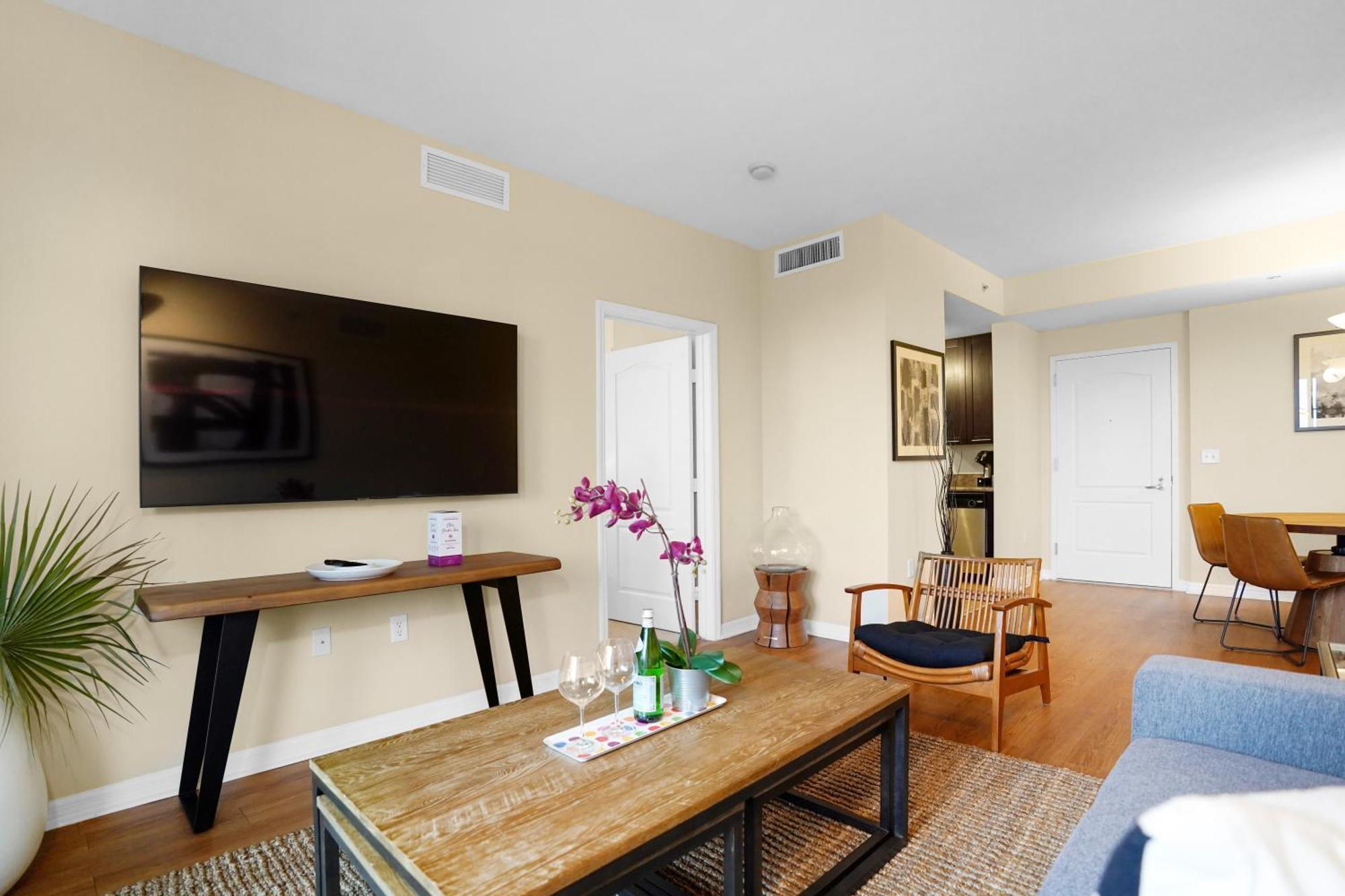 Dharma Home Suites South Miami At Red Road Commons Luaran gambar