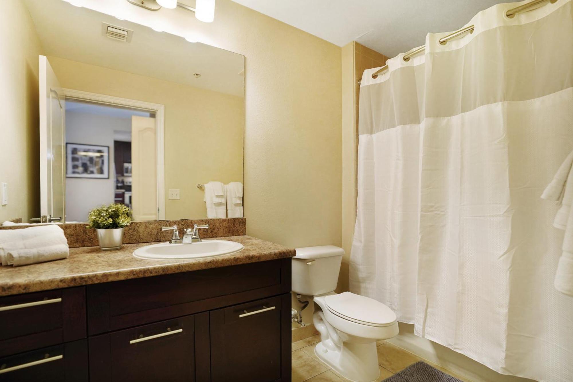 Dharma Home Suites South Miami At Red Road Commons Luaran gambar