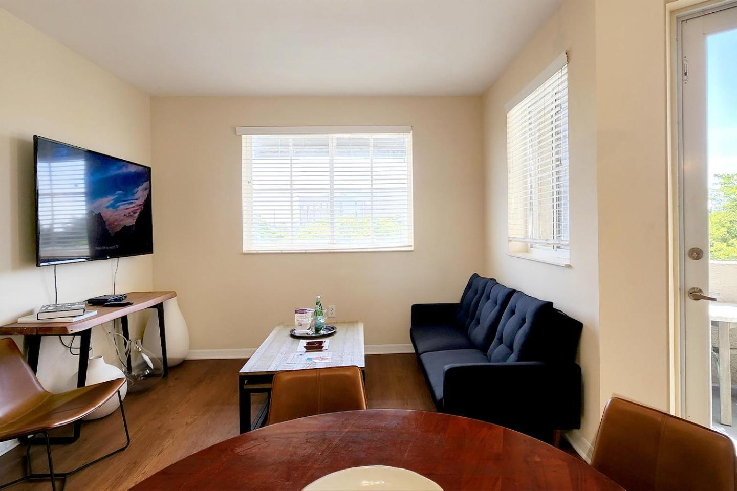 Dharma Home Suites South Miami At Red Road Commons Luaran gambar
