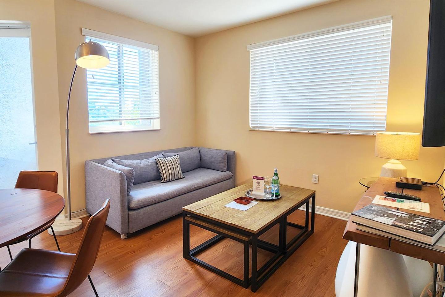 Dharma Home Suites South Miami At Red Road Commons Luaran gambar