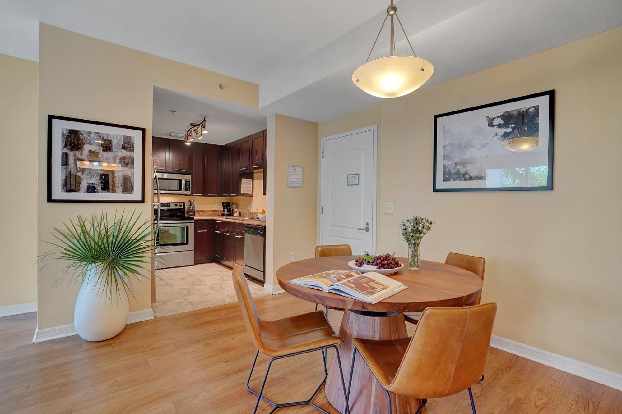 Dharma Home Suites South Miami At Red Road Commons Luaran gambar