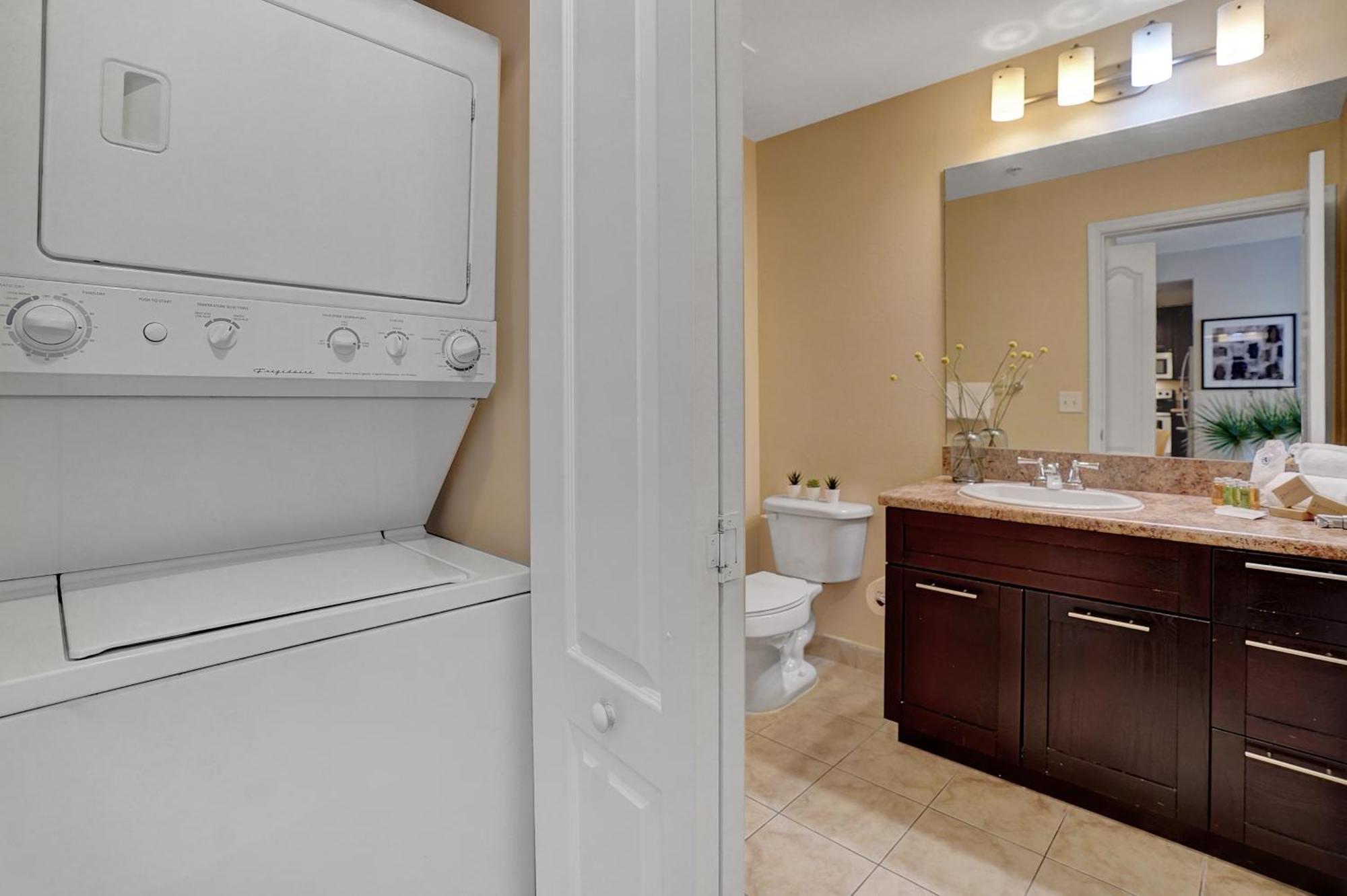Dharma Home Suites South Miami At Red Road Commons Luaran gambar