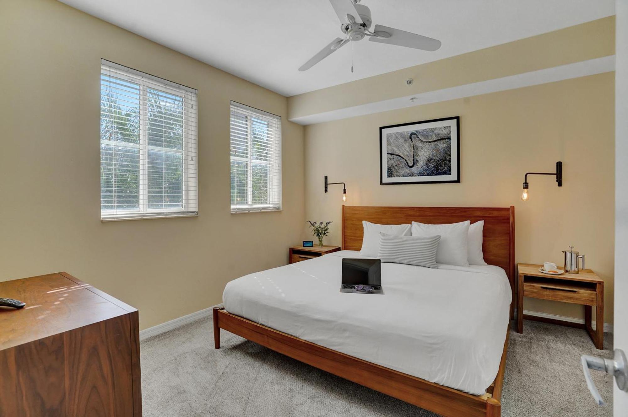Dharma Home Suites South Miami At Red Road Commons Luaran gambar